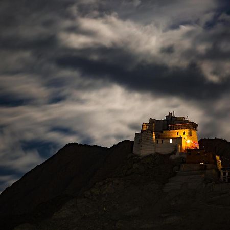 Rainbow Hostelier Leh Exterior photo