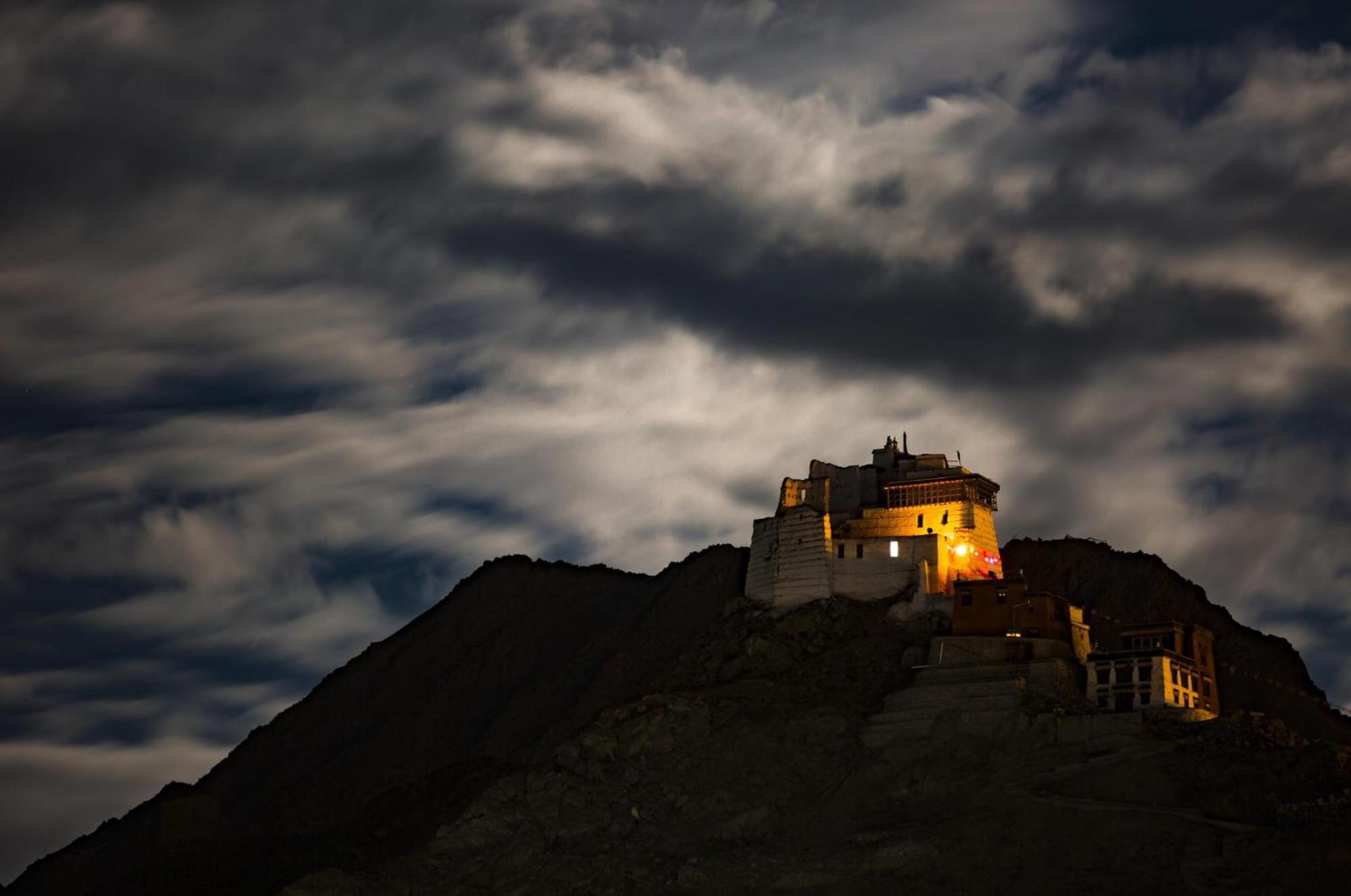Rainbow Hostelier Leh Exterior photo